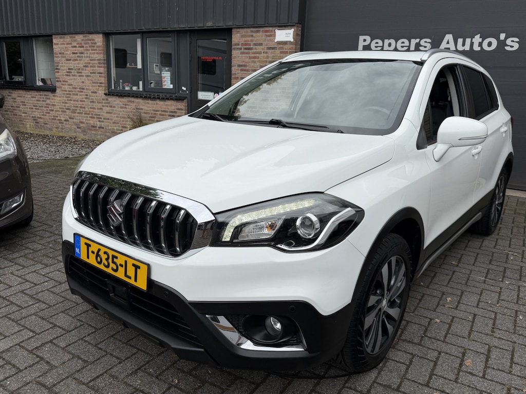 Suzuki S-Cross 1.4 Boosterjet Automaat Style Hybrid Carplay Navi Pano Climate Camera PDC trek gewicht 1500 kg