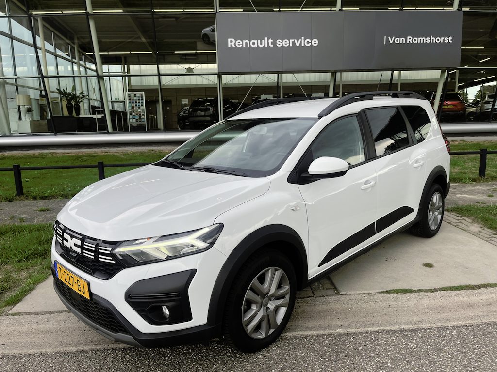 Dacia Jogger 1.0 TCe 100 Expression / LPG-G3 / Dealer onderhouden / Apple Carplay - Android Auto /