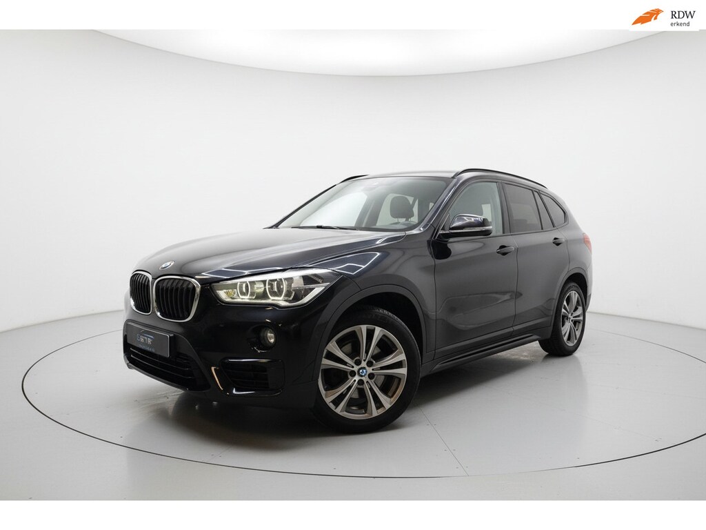 BMW X1 SDrive18i High Executive TREKHAAK CAMERA