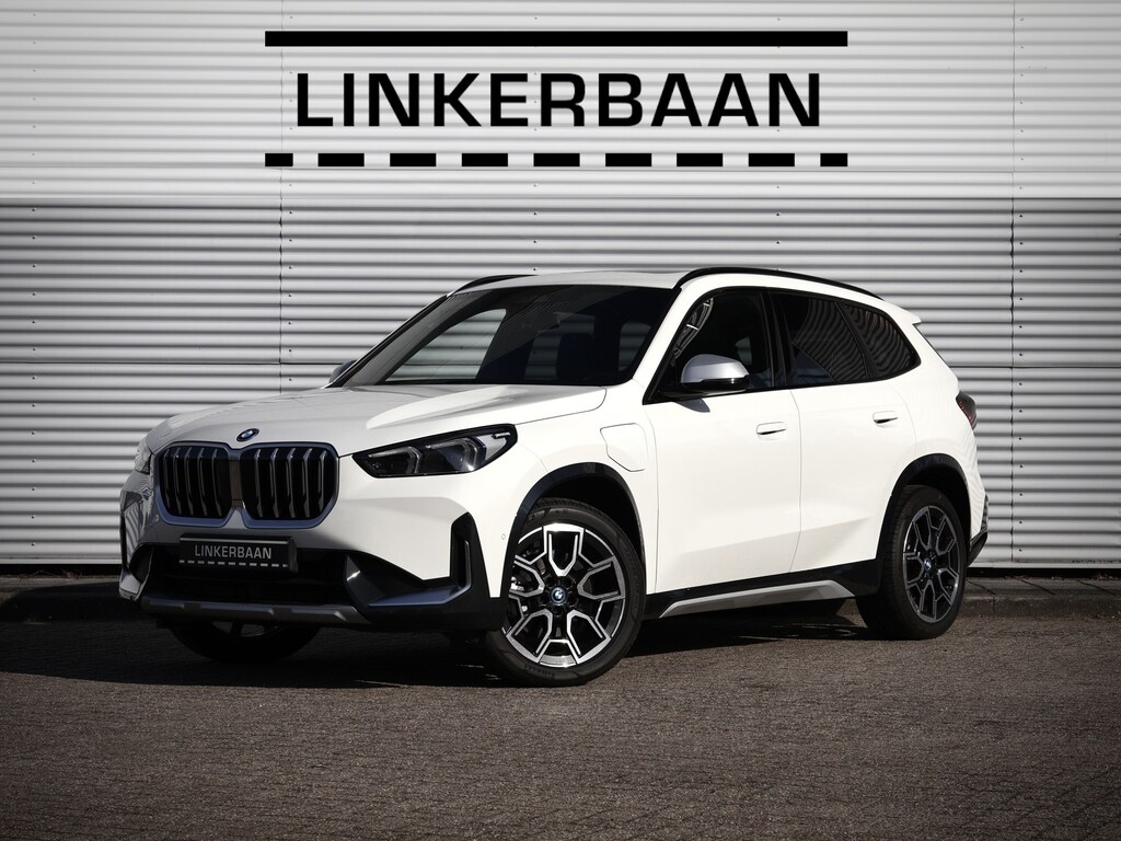 BMW X1 xDrive25e Hybride | SOH 94% | Panodak | H&K | X Line | 19 inch |