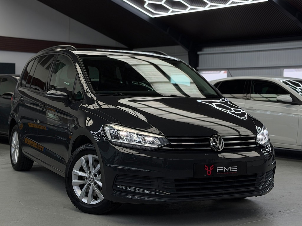 Volkswagen Touran 1.4 TSI Highline 7p CarPlay