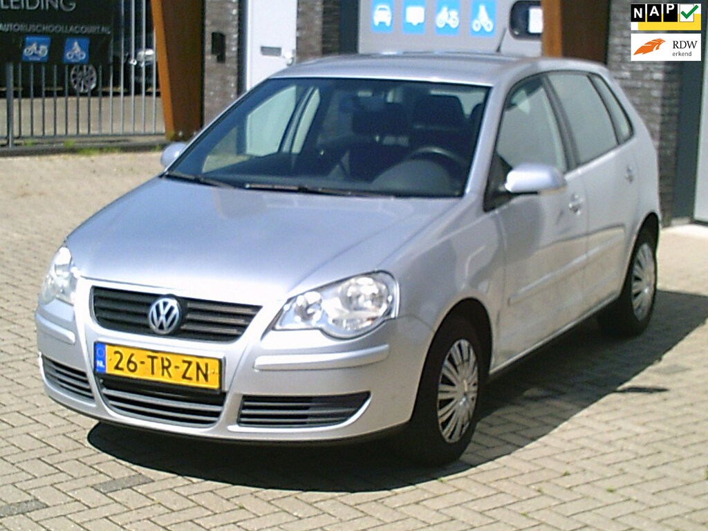 Volkswagen Polo 1.2 Optive Nwe Apk 24-10-2027 Airco Stuurbekr 5-Deurs