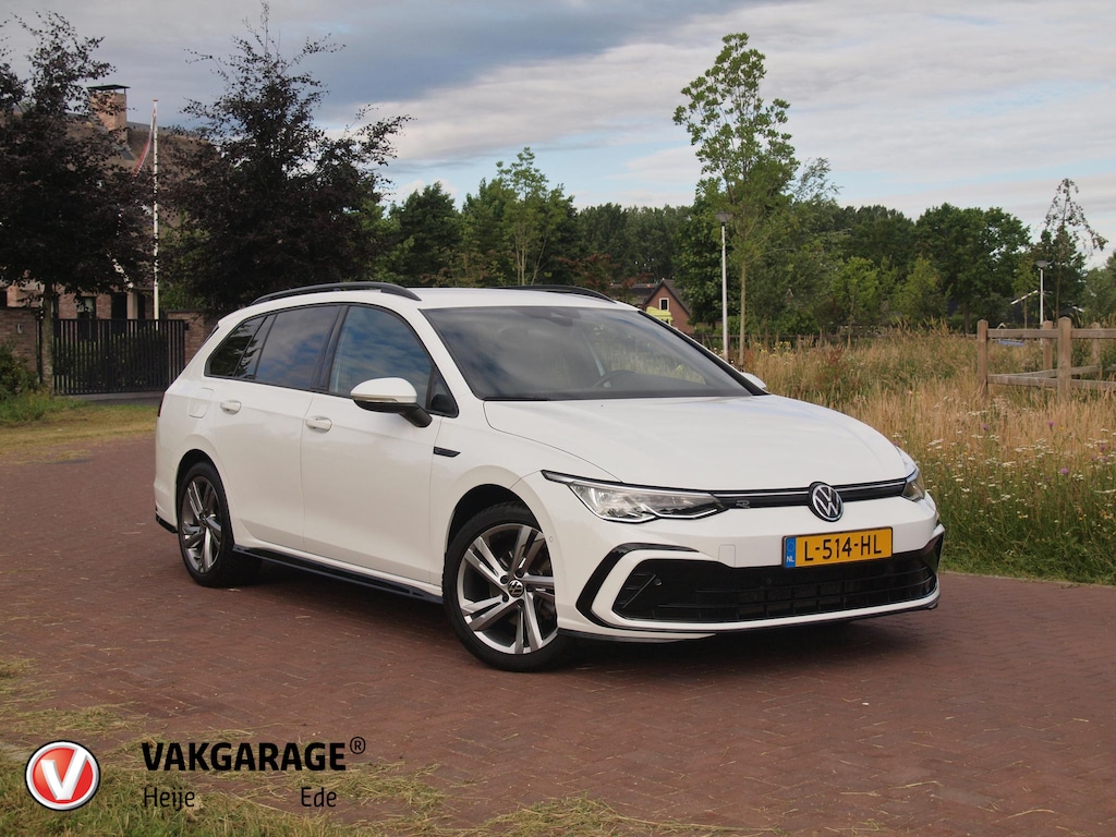 Volkswagen Golf Variant 1.5 TSI R-Line | Camera | Sfeerverlichting | ACC | Apple Carplay | NL-Auto |