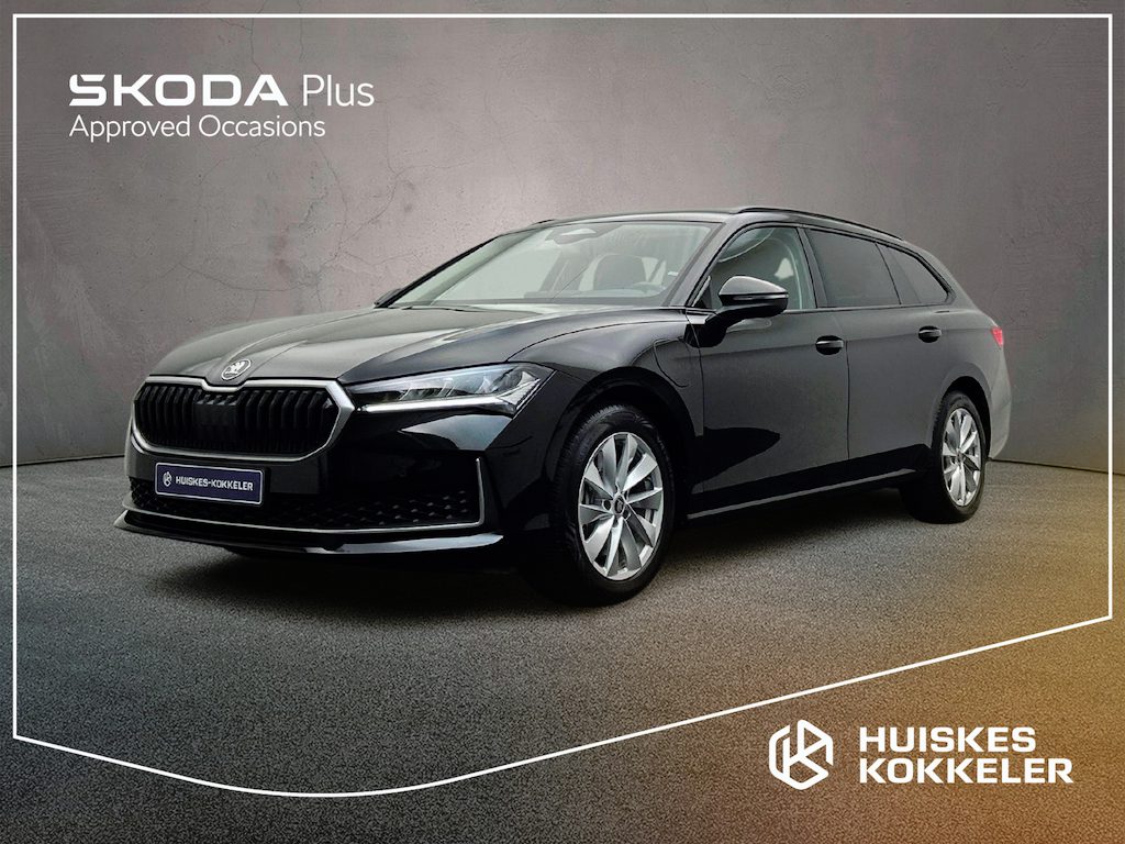 Skoda Superb Combi Edition 1.5 TSI PHEV 204pk DSG Automaat Trekhaak, Adaptive cruise control, Navigatie, Achteruitrijcamera, LED koplampen, Stoelverwarming