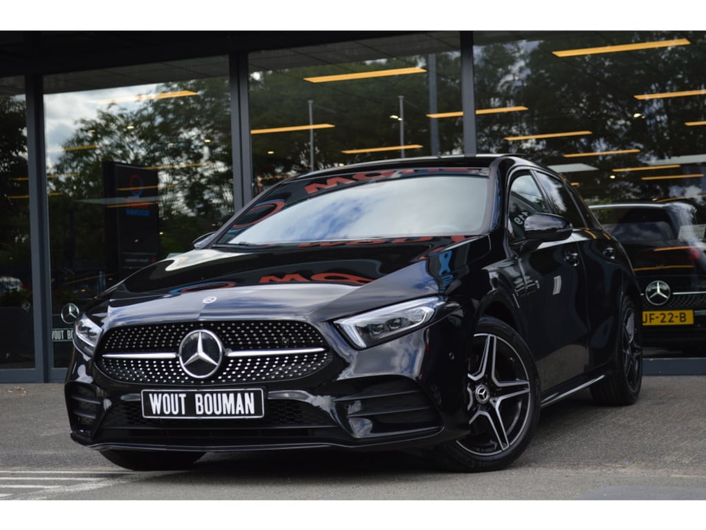 Mercedes-Benz A-klasse 250 e AMG Multibeam Panorama Widescreen Sfeer Camera CarPlay Pdc