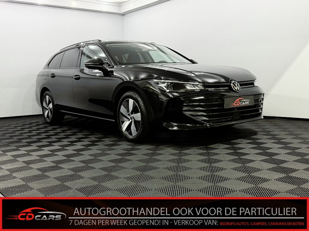 Volkswagen Passat Variant 1.5 Hybrid Business Camera, Navi, Stoelverwarming, Cruise control, Keyless start, Virtual desk, 1 jaar garantie .