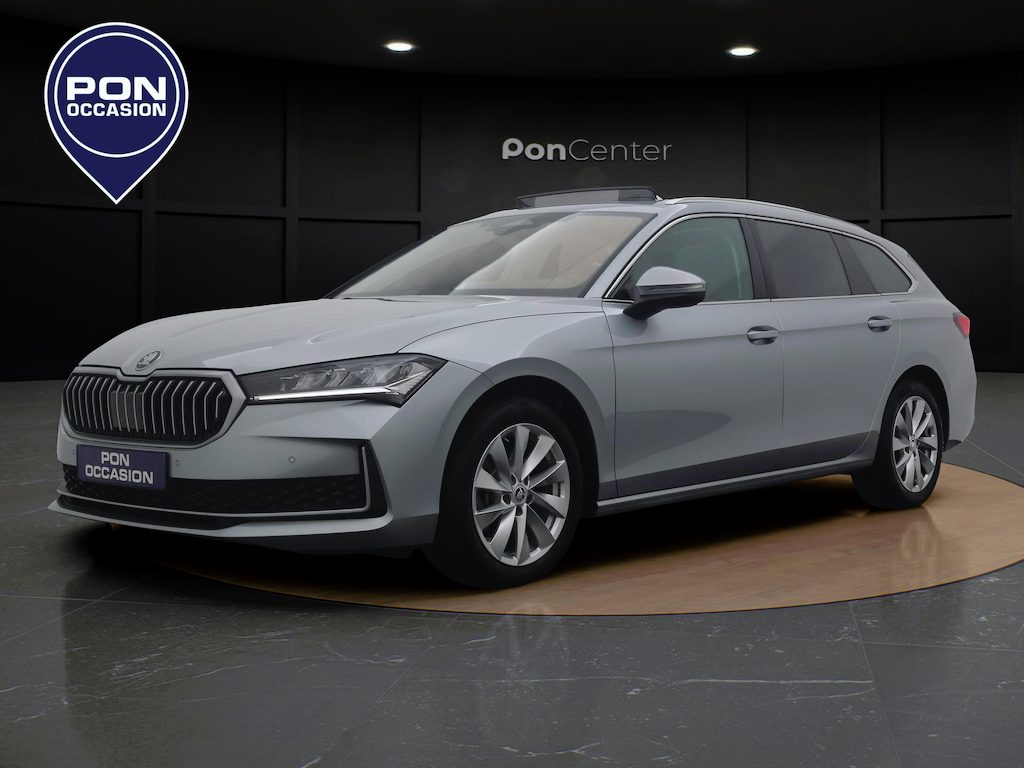 Skoda Superb Combi 1.5 TSI First Edition | Pano dak | Trekhaak | Elek Achterklep | Keyless | ACC | ERGO Stoel |