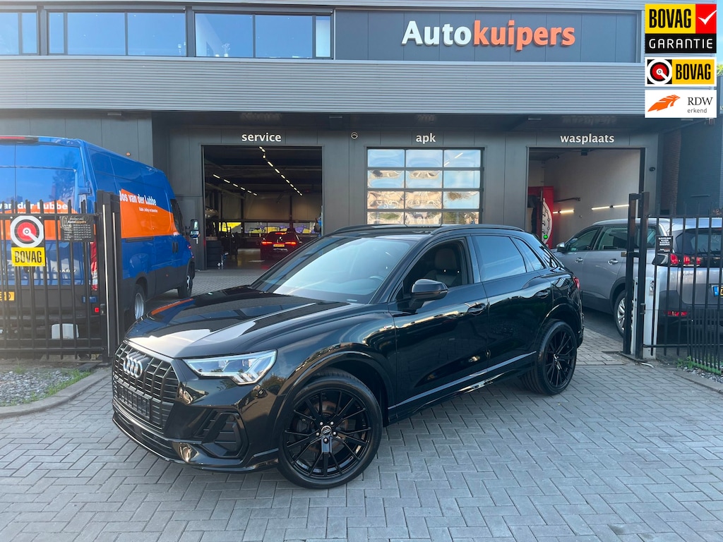 Audi Q3 35 TFSI S edition | Met o.a. climate, stoelverwarming, AppleCarPlay/AndroidAuto, navigatie en LED