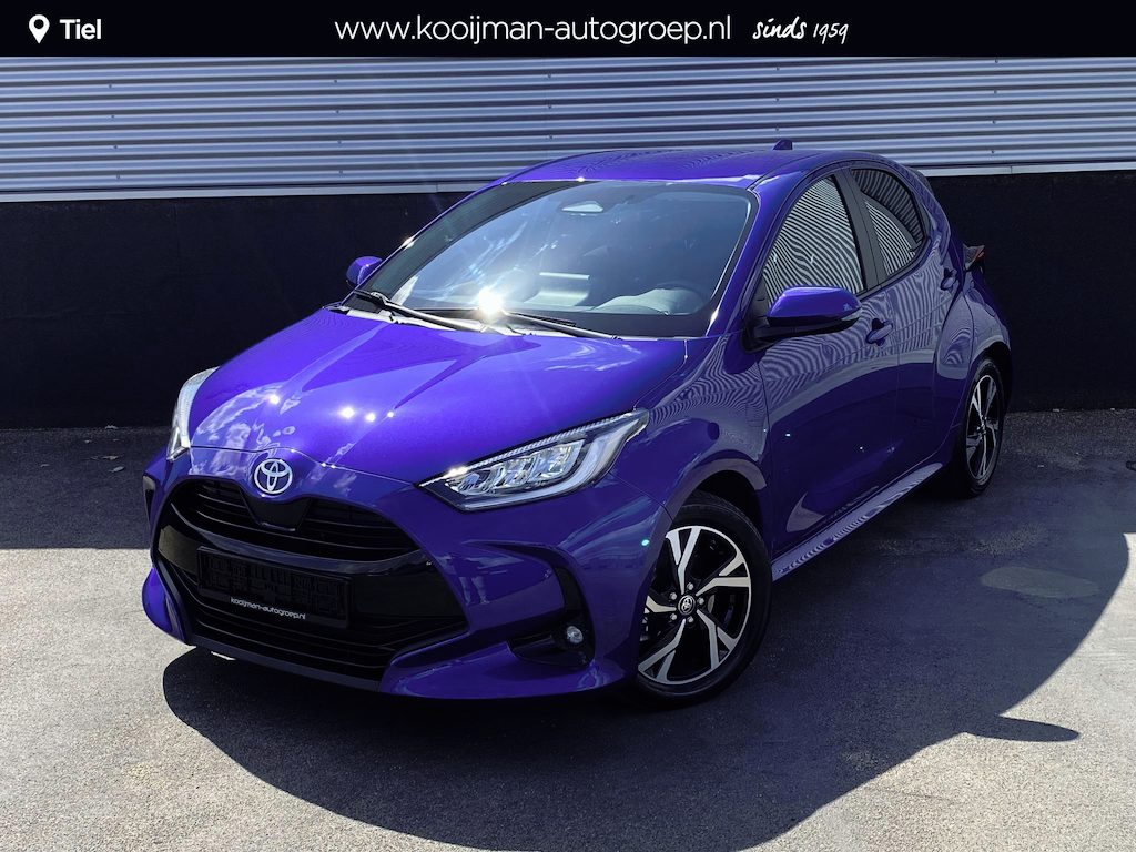 Toyota Yaris 1.5 Hybrid 115 First Edition Navigatie Apple CarPlay/Android Auto, achteruitrij camera, airco automatisch, adaptieve cruise control
