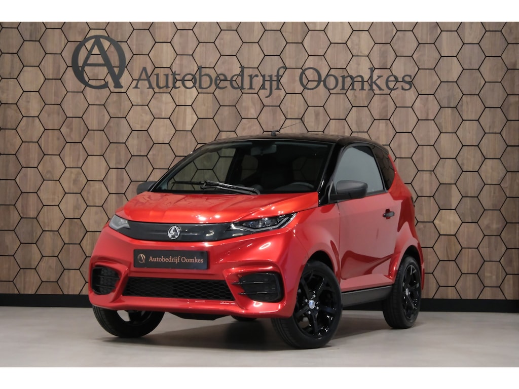 AIXAM Brommobiel City *Sport* 17dkm Velgen/Leder/Achteruitrijcamera/Navigatie via Apple Carplay