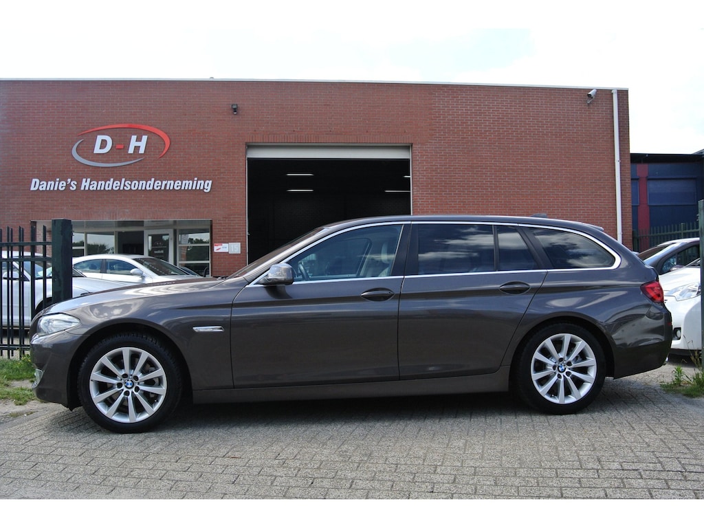 BMW 5-Serie Touring 520i automaat leder trekhaak inruil mogelijk nap