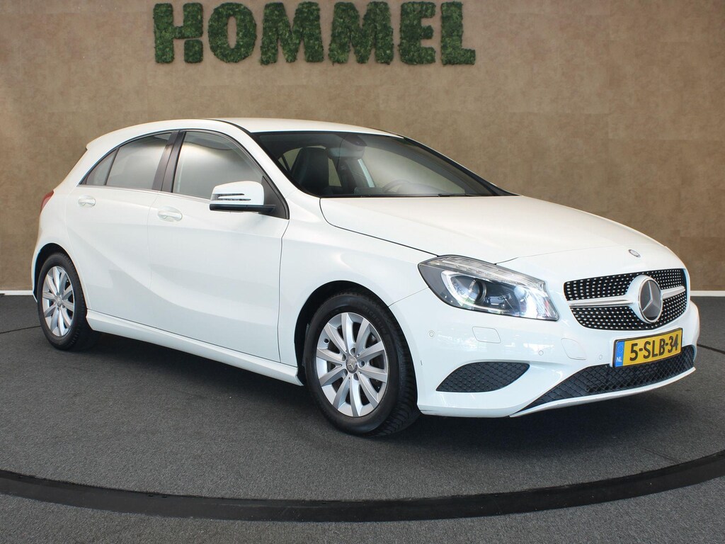 Mercedes-Benz A-klasse 180 CDI Edition Navigatie 4U3 - ORIGINEEL NEDERLANDSE AUTO - TREKHAAK - PARKEERSENSOREN VOOR EN ACHTER - NAVIGATIE - CRUISE CONTROL - 6 VERSNELLINGEN - AIRCO - MICHELIN CROSS CLIMATE BANDEN