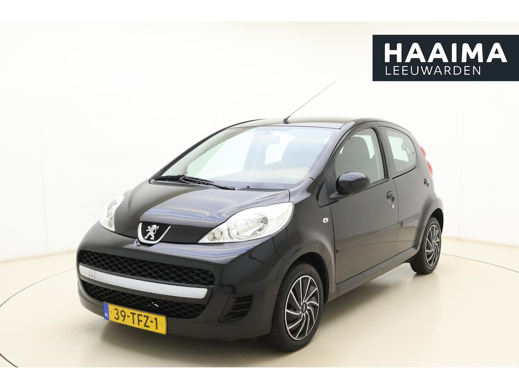 Peugeot 107 1.0-12V XS | Airco | Radio | Centrale deurvergrendeling | Elektrisch bedienbare ramen | CD-speler | Achteruitverwarming
