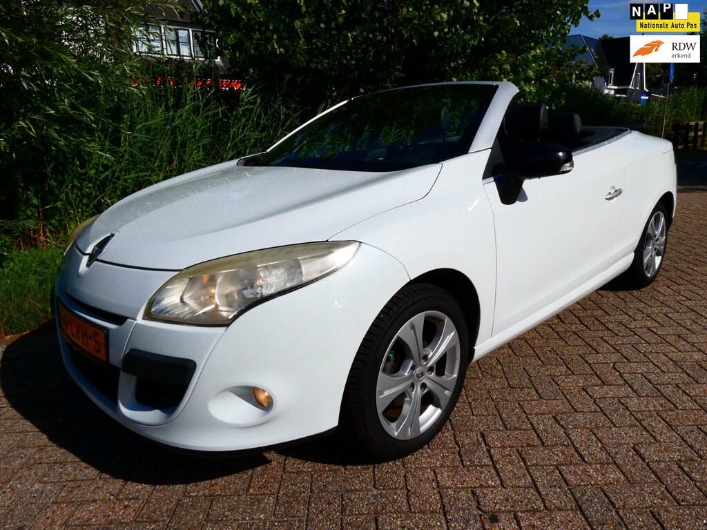 Renault Megane Coupé-Cabriolet 1.4 TCE 131pk Clima Cruise Pano Leder Navi