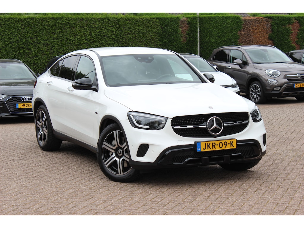 Mercedes-Benz GLC Coupe 300e 4MATIC Business Solution / SoH 86,7 % / Trekhaak / 360Camera / Head-up / Burmester / Keyless / Leder / 19'' / CarPlay / Stoelventilatie+Verwarming / Stuurverwarming / Dodehoek / DAB / ACC