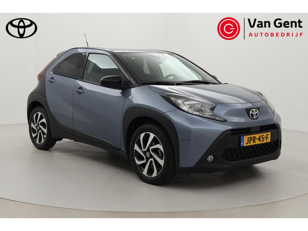 Toyota Aygo X 1.0 VVT-i S-CVT Pulse | Apple Carplay / Android Auto | Parkeersensoren voor/achter | Keyless | Adaptive Cruise | Clima | Camera | 17 inch | Privacy glas