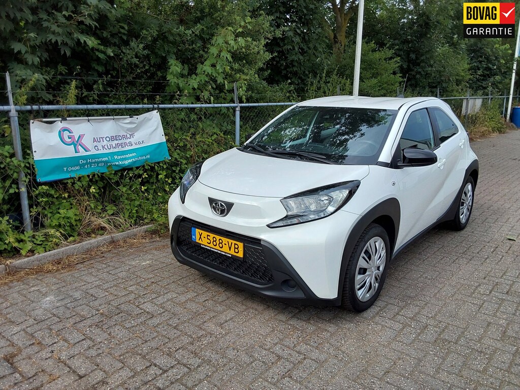 Toyota Aygo X 1.0 VVT-i MT Play
