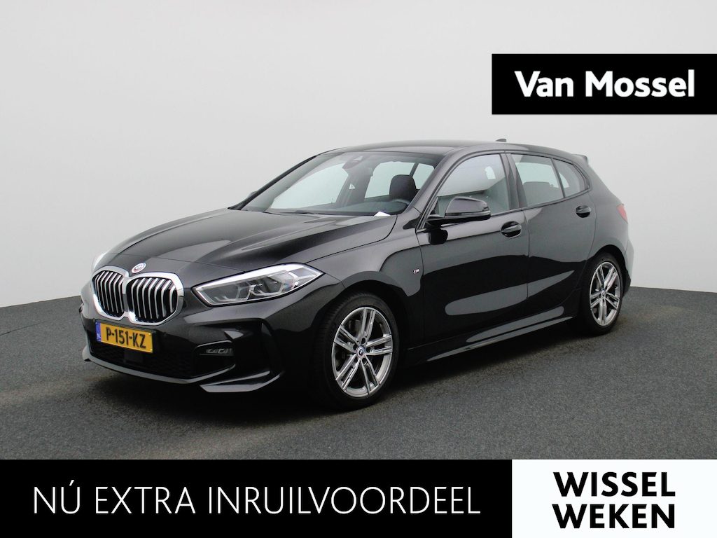 BMW 1-Serie 120i Business Edition | M-Sport 50 Jahre | Automaat | Apple Carplay / Android Auto | Navigatie | Stoel/Stuur verwarming | M-Aerodynamica | Half leder | Virtual cockpit | Cruise Control | Parkeersensoren | M Stuur | LED | Lichtmetalen Velgen |