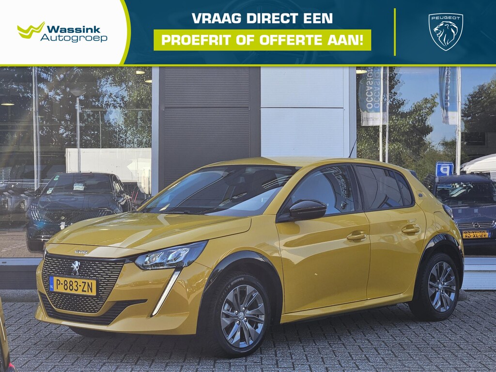 Peugeot e-208 EV Allure Pack 50 kWh | Cruise Control | Climate Control | Navigatie | Parkeersensoren | Apple CarPlay & Android Auto | Camera | All-Season Banden |