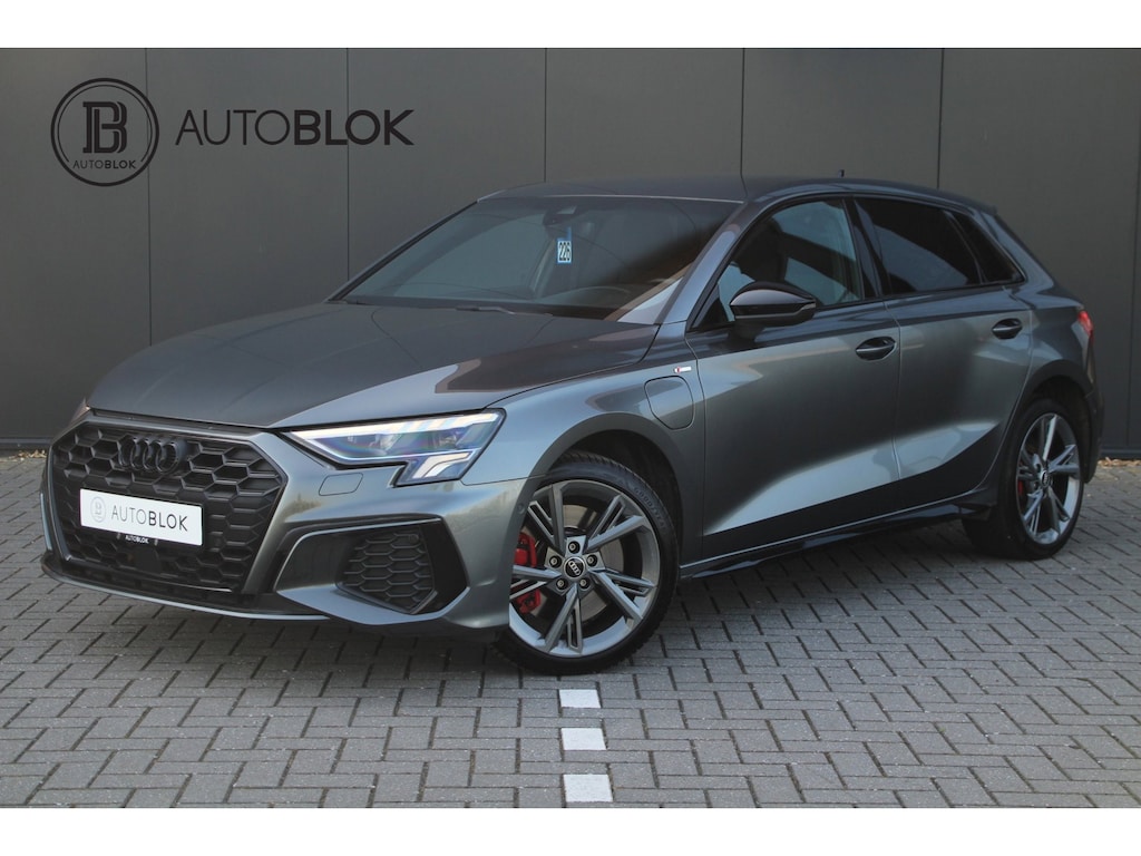 Audi A3 Sportback 45 TFSI e S edition Competition | SOH 94% | Stoelverwarming | S-line | Apple CarPlay |