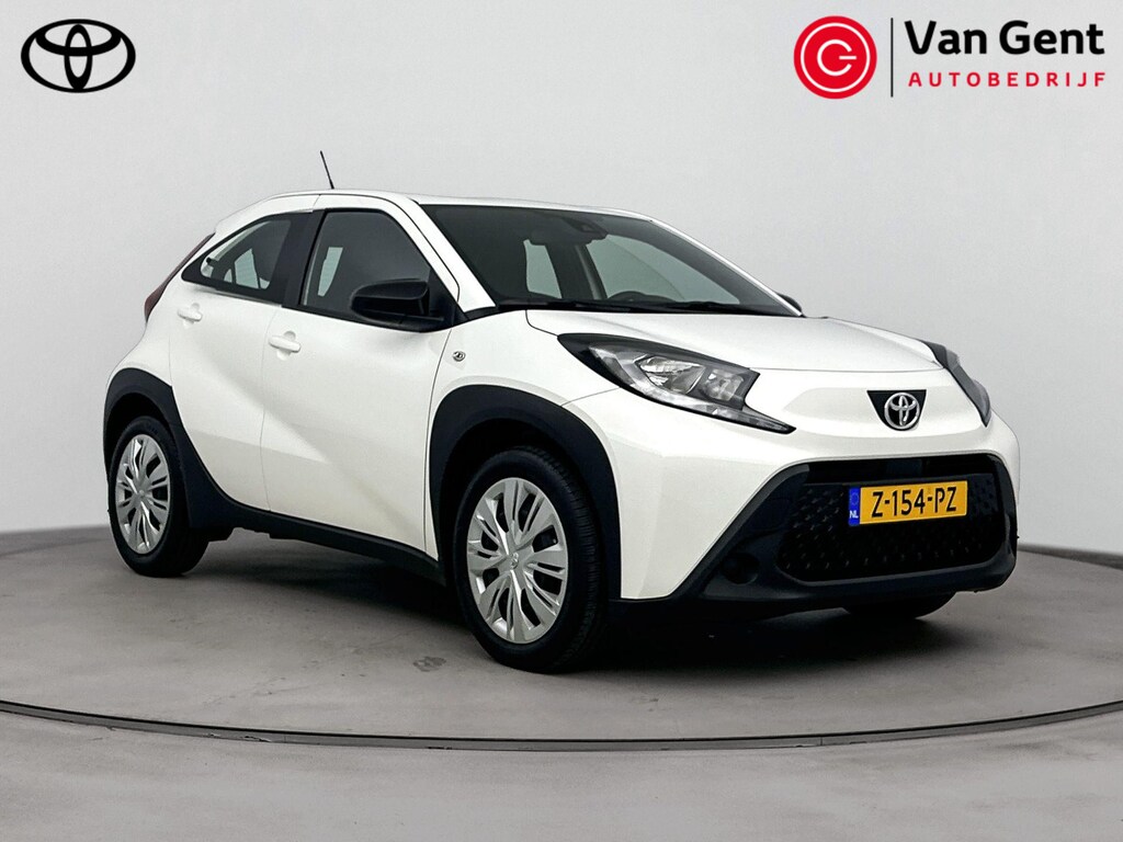 Toyota Aygo X 1.0 VVT-i MT Play | Apple Carplay / Android Auto | Adaptive Cruise | Airco | Camera | Rijstrooksensor