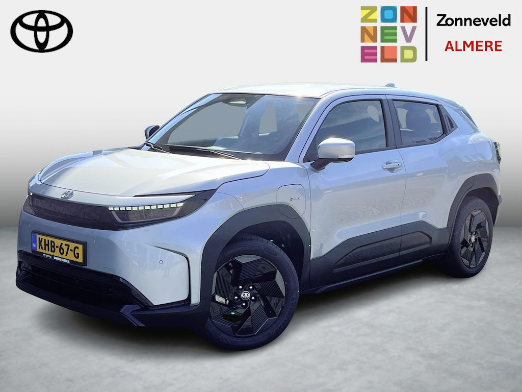 Toyota Urban Cruiser Dynamic 61 kWh