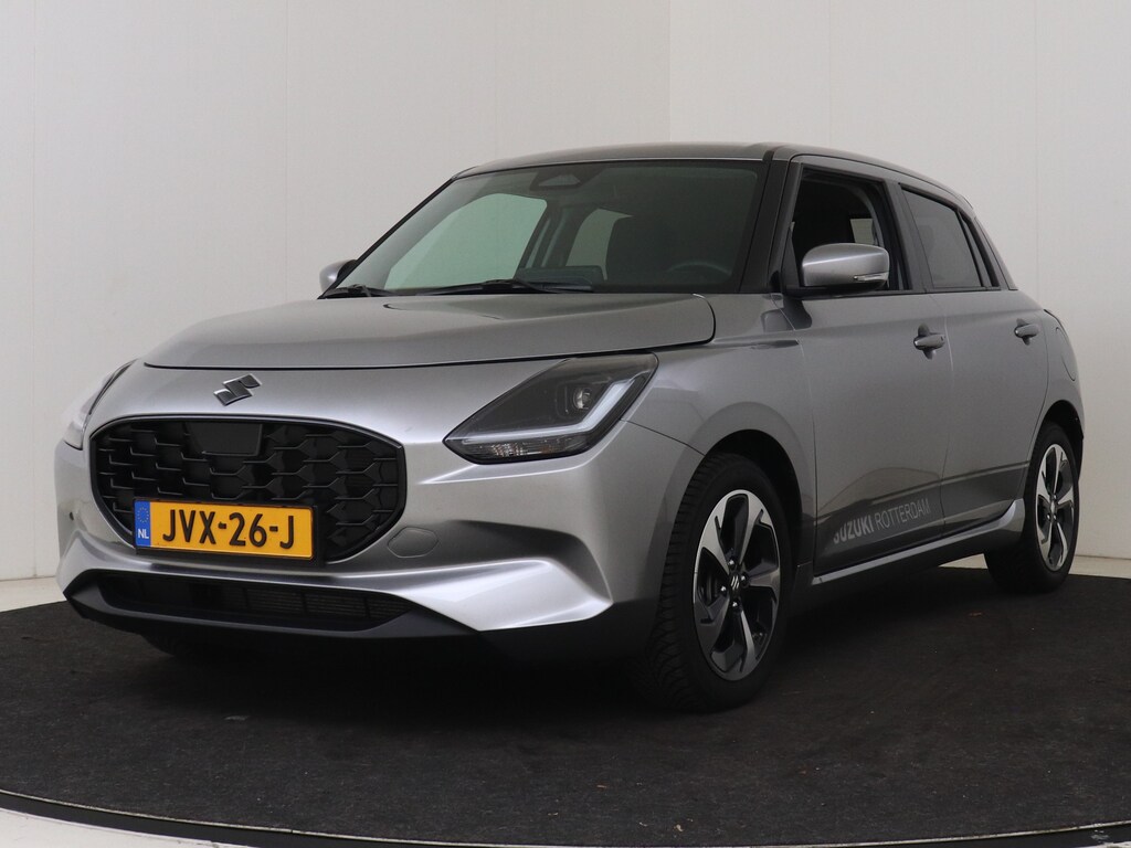 Suzuki Swift 1.2 Style Smart Hybrid AUTOMAAT | Navigatie | Camera | Apple carplay / Android auto | All Season banden |
