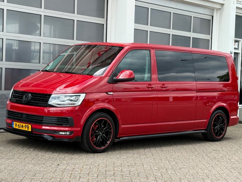 Volkswagen Transporter 2.0 TDI 204PK L2H1 Highline DC Aut. Navi Camera Trekhaak 2x schuifdeur DB-riem vv!