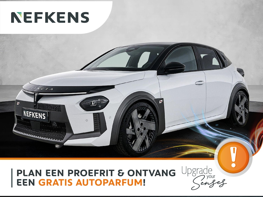 Lancia Ypsilon 280pk HF 54 kWh Automaat | Navigatie | Adaptieve Cruise Control | Camera Voor + Achter | 18"LMV | Dodehoekdetectie | Keyless Entry/Start | 3 FASE | LED | Sportonderstel |