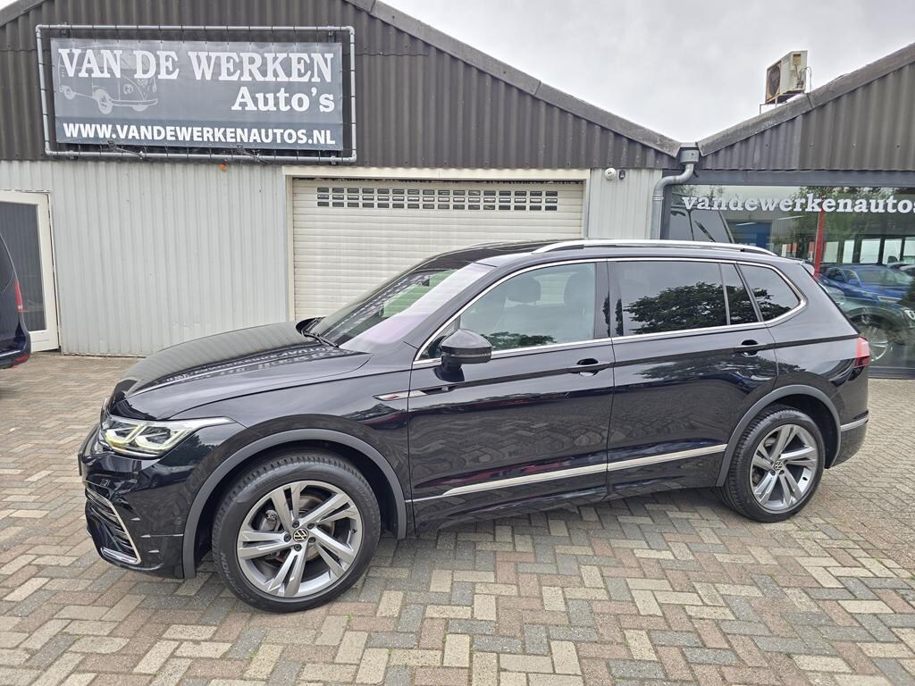 Volkswagen Tiguan Allspace 1.5 TSI R-Line Business+ 7p. AUTOMAAT Trekhaak|Vol opties|Nap!!