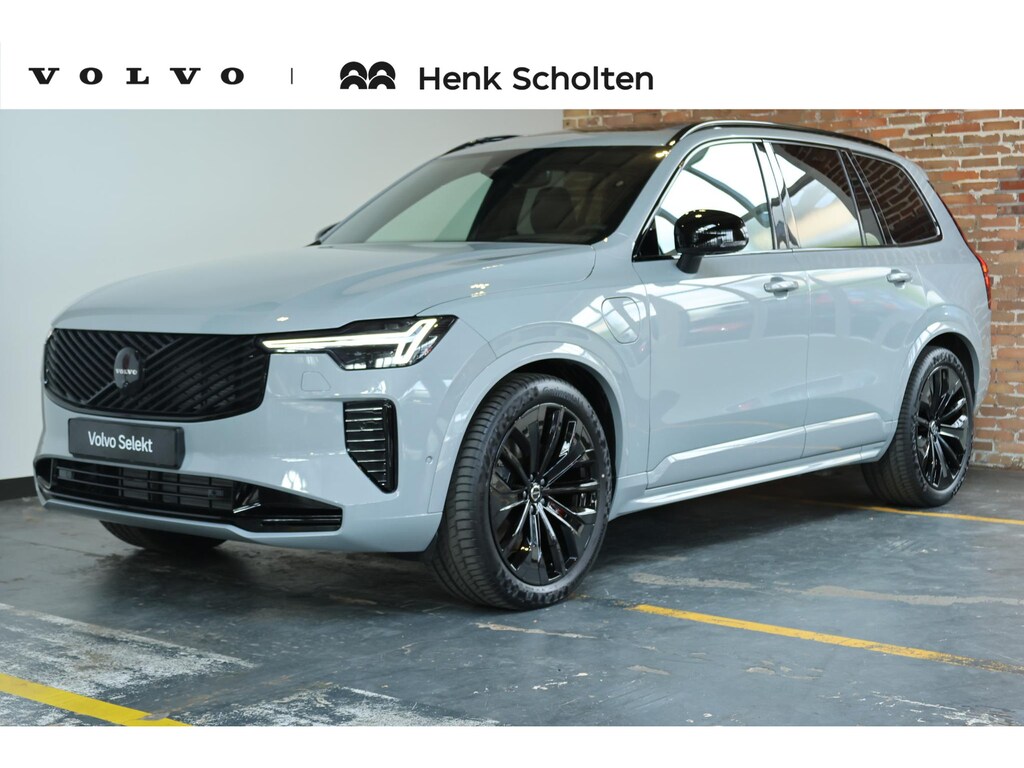 Volvo XC90 T8 Plug-in hybrid AWD Ultra Dark | luchtvering | Semi-Electrische Wegklapbare Trekhaak | 360° Parkeercamera | Nappa lederenbekleding | Black Edition | 20'' Lichtmetalen velgen | Harman Kardon Premium Audio | Google Infotainment