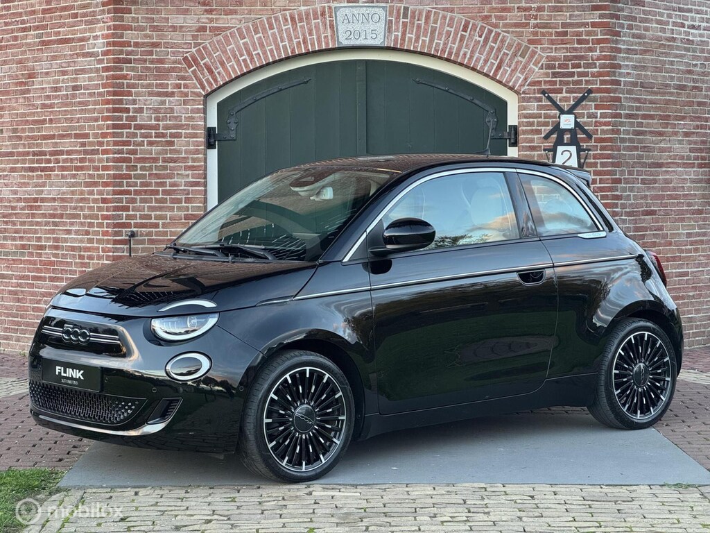 Fiat 500e La Prima 3+1 42 kWh Led, Apple Carplay, Camera , Cruise, 17"