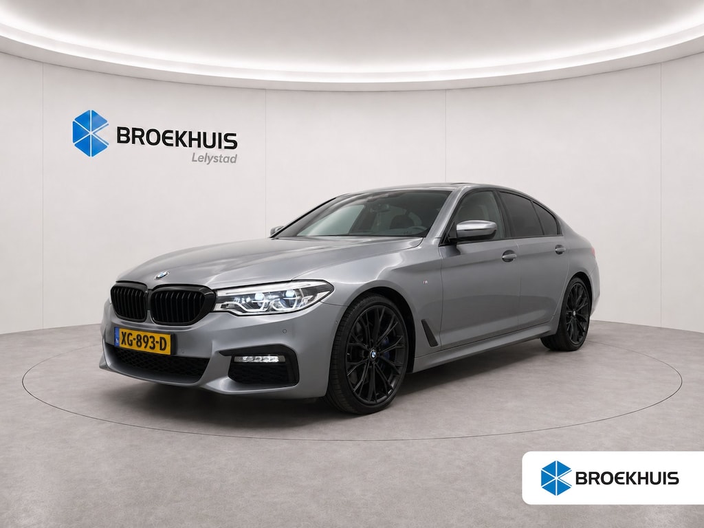 BMW 5-Serie 5-Serie 540i 340PK HIGH EXECUTIVE M-SPORT AUTOMAAT / NAVI / LEDER / FULL-LED / CLIMA / PDC / 20" LMV / ORG. NL. / KEYLESS / HARMAN KARDON / PANO. DAK  / WINTERPAKKET / CRUISECONTROL / UNIEK / NIEUWSTAAT !!