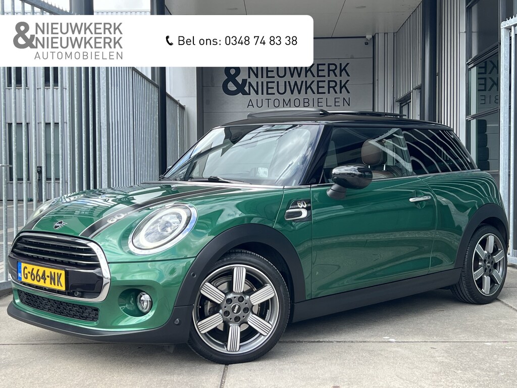MINI Cooper 3-Deurs 1.5 60 Years Edition | AUTOMAAT | HEAD-UP DISPLAY | LEDER | SCHUIF/KANTELDAK | CARPLAY/ANDROID | HARMAN/KARDON | NAVI | CRUISE CONTROL | PDC V+A | CLIMATE CONTROL | LMV 17'' | STOELVERWARMING | KEYLESS | LED | BLUETOOTH