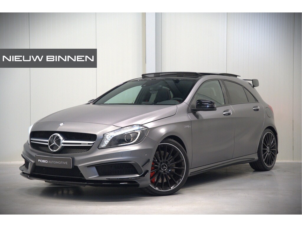 Mercedes-Benz A-klasse AMG 45 4MATIC | Magno | Stoelverwarming | Panoramadak | Aero Pack | Kuipstoelen | Performance Uitlaat | Drivers Pack | Performance Stuur | Navigatie | Camera | Cruise Control | AMG Exclusive | Performance