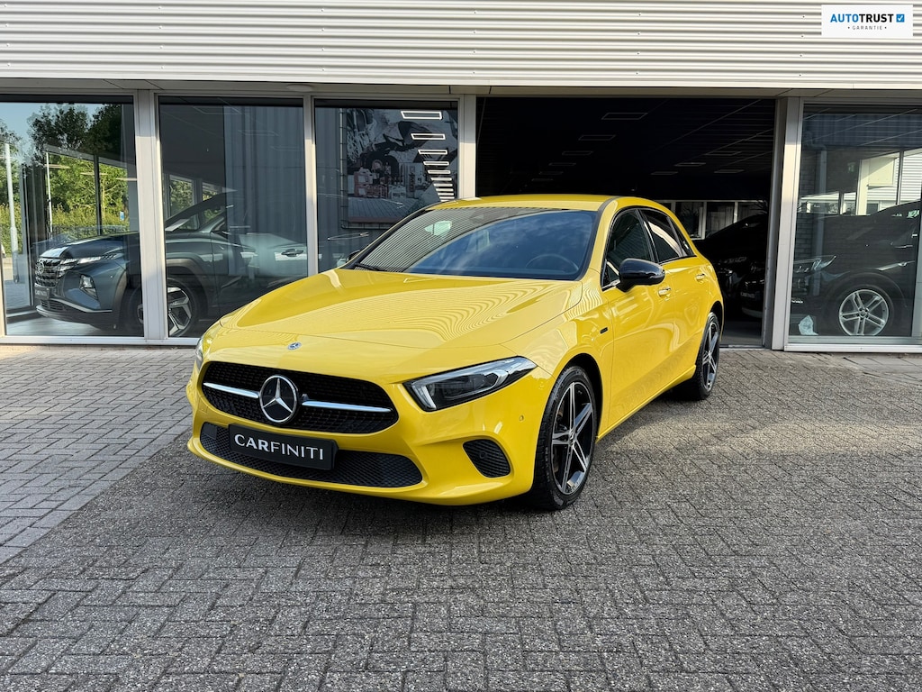 Mercedes-Benz A-klasse 250 e Advantage 218 Pk | Widescreen | Navigatie | Cruise | Camera | Clima | Lichtmetaal.