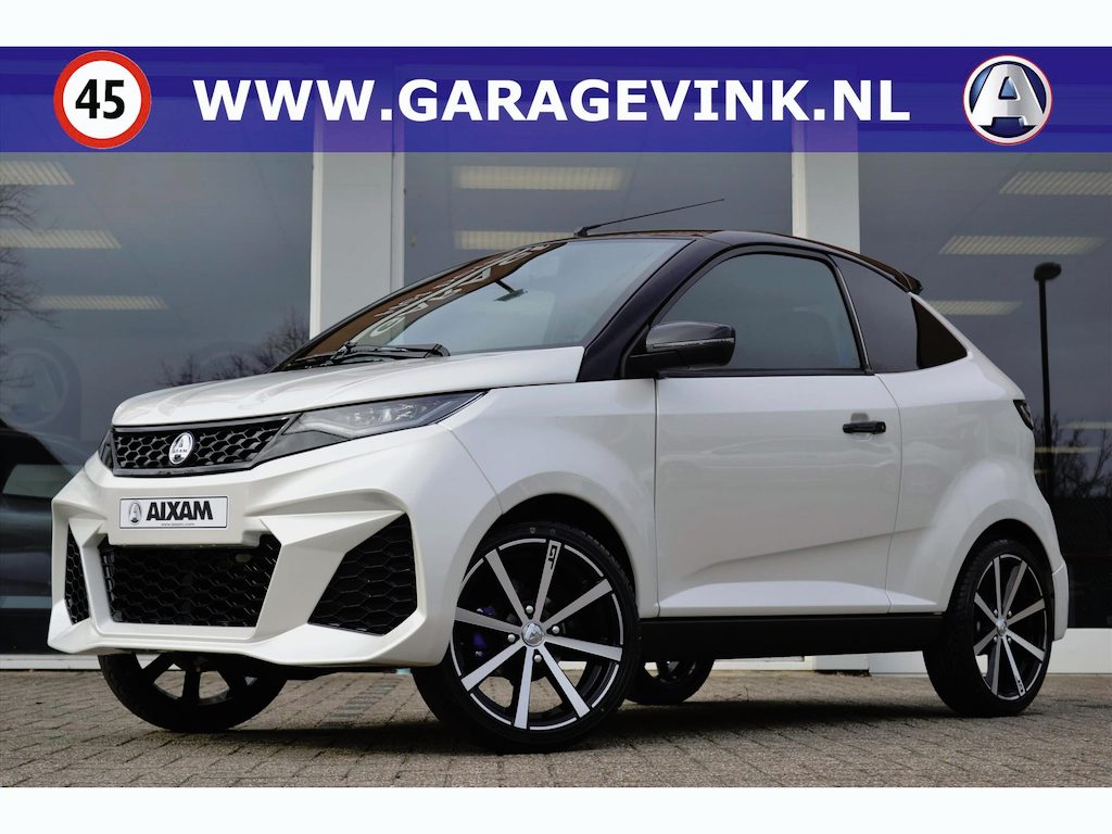 AIXAM GTI S10 Coupe 100% ELEKTRISCH | Airco €1.450 | Apple car play met Achteruitrijcamera