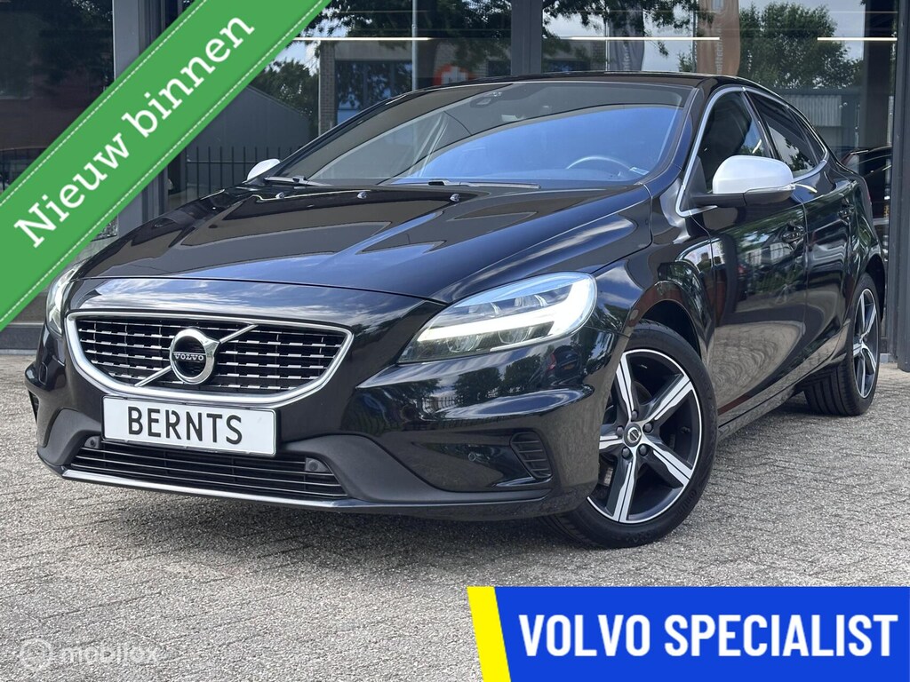 Volvo V40 2.0 T2 R-Design|Parkeercamera|PDC V+A|Stoelverwarming|Navi
