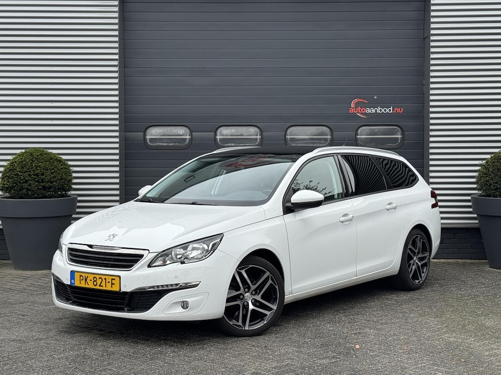 Peugeot 308 SW 1.2 PureTech Blue Lion ENGINE NOT 100% | Panoramadak | Navigatie | 18 Inch Lichtmetalen Velgen | DAB | Privacy Glass |