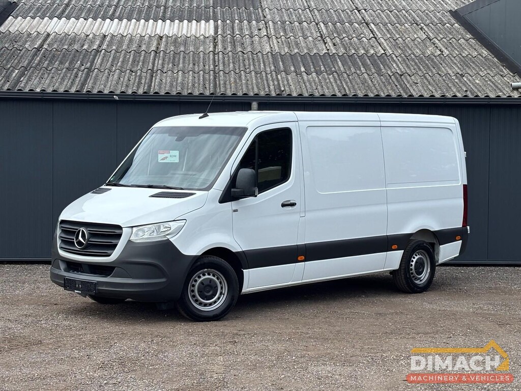 Mercedes-Benz Sprinter 316 CDI L2H1 - automaat - trekaak 3.5 ton - airco - mbux - stuurwielbediening - schuifdeur - achterdeuren - 3 pers cabine