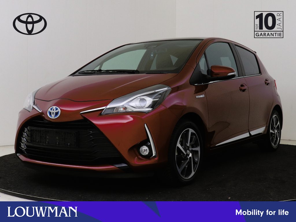 Toyota Yaris 1.5 Hybrid Premium | Dealeronderhouden | Panoramadak | Stoelverwarming | Climate Control | Cruise Control | Achteruitrijcamera | Armsteun | Bluetooth |