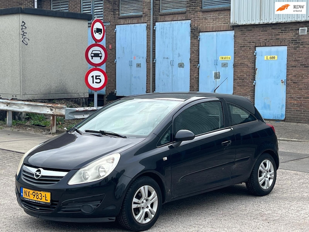 Opel Corsa 1.2-16V Essentia