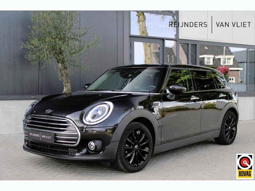 MINI Clubman 1.5 Cooper Classic | Stoelverw. | Rear View Cam. | Sportstoelen | Digital Dash |