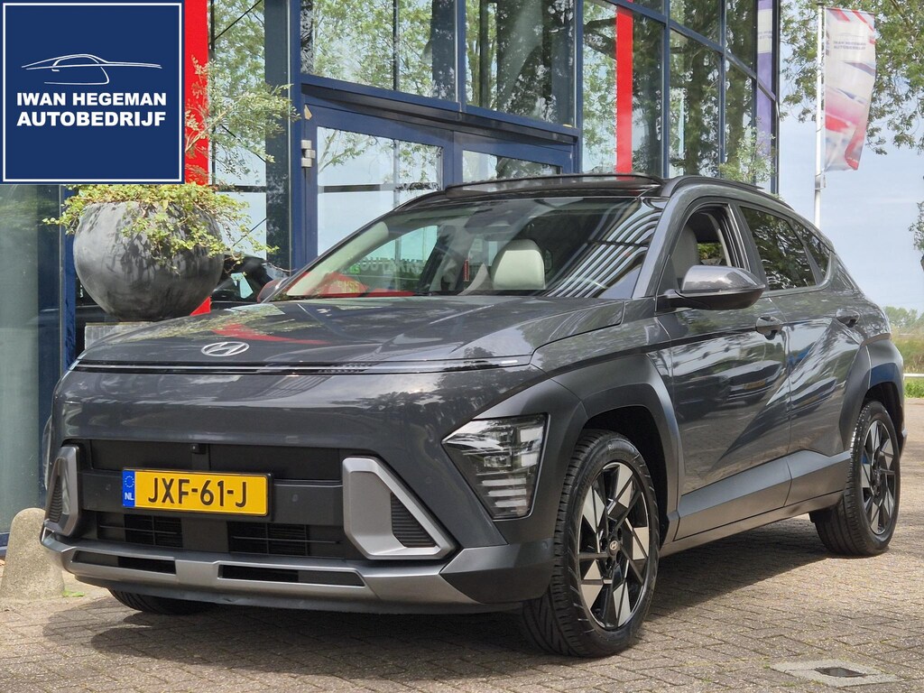 Hyundai Kona 1.6 GDI HEV Premium Sky | Panoramadak | Navigatie | Leer | Cruise Control Licht metalen velgen
