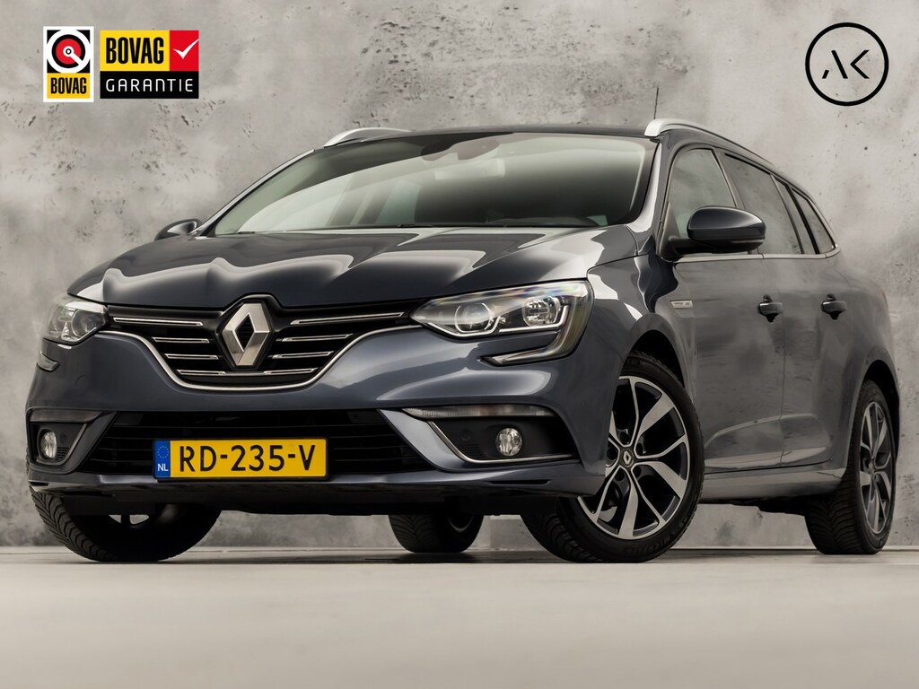 Renault Megane Estate 1.2 TCe Bose Sport (APPLE CARPLAY, NAVIGATIE, LEDER, CAMERA, GETINT GLAS, SPORTSTOELEN, PARKEERSENSOREN, CRUISE, NIEUWSTAAT)