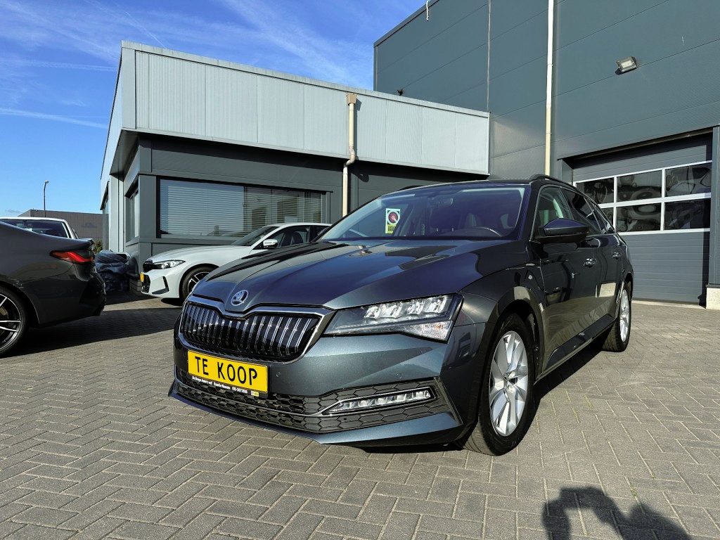 Skoda Superb Combi 1.4TSi-iV Business PHEV Camera stoelverw.