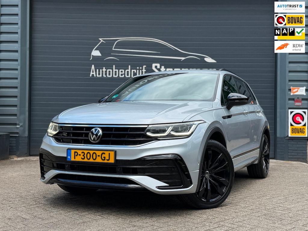Volkswagen Tiguan 1.5 TSI R-Line Business+ | Pano | IQ | Cam
