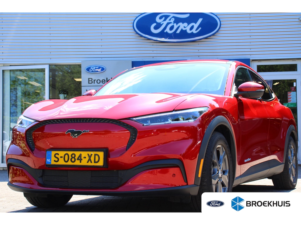 Ford Mustang Mach-E RWD 75 kWh | NL-AUTO! | 1E EIGENAAR! | ADAPTIVE CRUISE | WINTERPACK | CAMERA | LEDER | PARK SENS V+A | NAVI