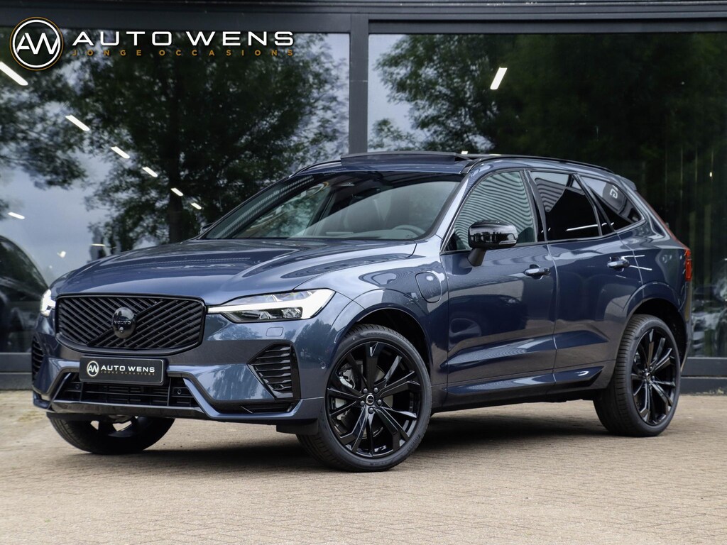 Volvo XC60 T6 AWD Ultra Black Edition | NIEUW | Pano | Getint glas | 21'' dubbelspaaks zwarte velgen