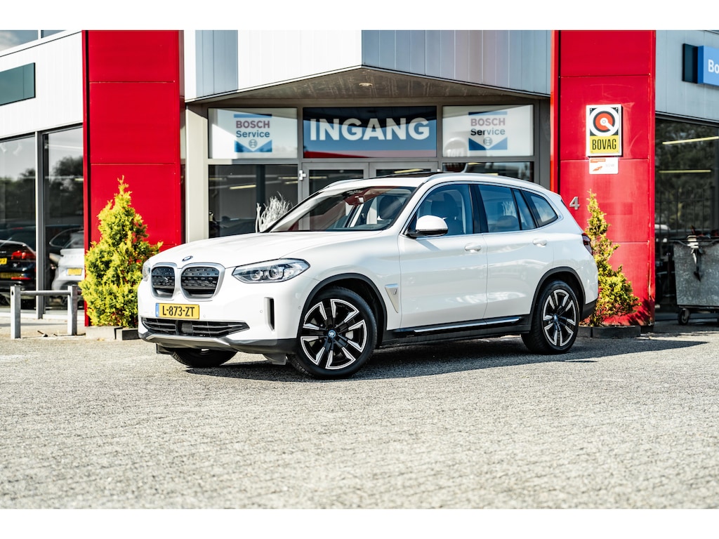 BMW iX3 Executive 80 kWh | Pano dak | Camera | Tabacco leder | ACC | SOH 98%